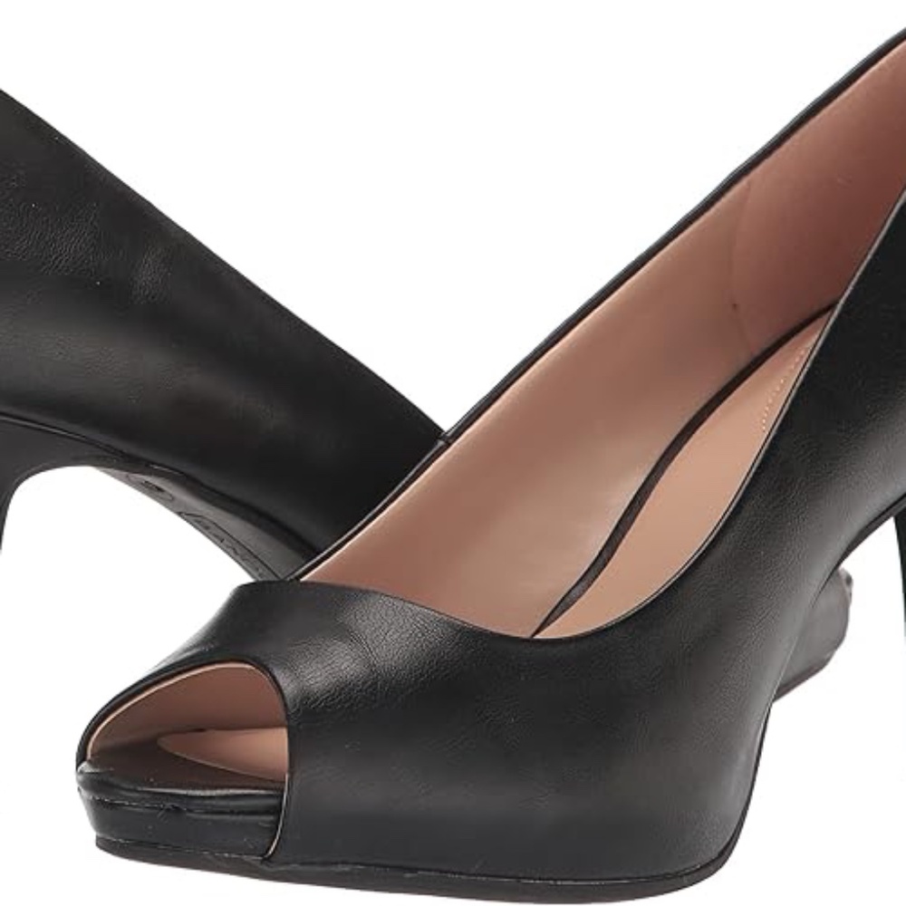 Bandolino rainaa pump